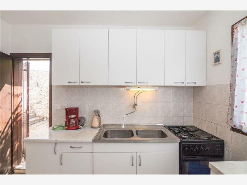 Apartments Maja Drašnice Extérieur photo